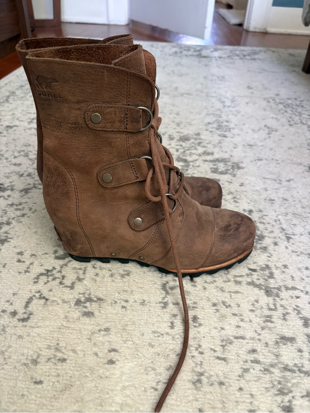 Sorel Women’s Brown Lace-Up Wedge Boot
